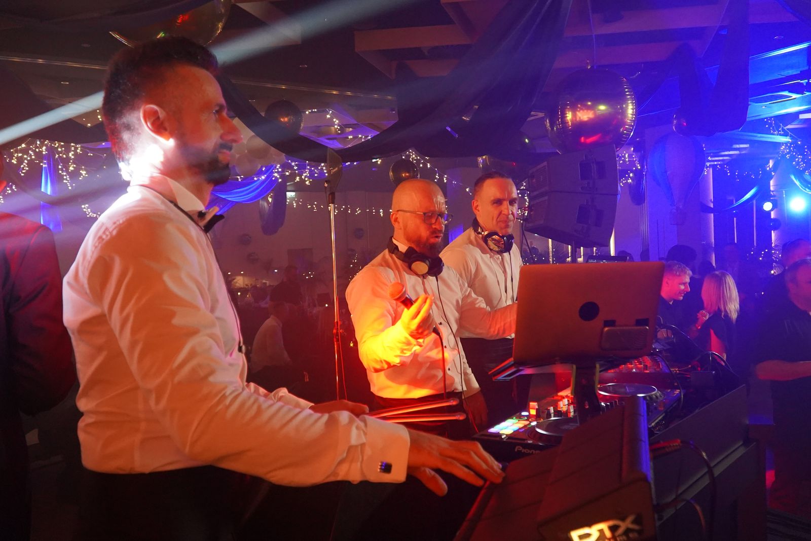 DJ podczas realizacji eventu
